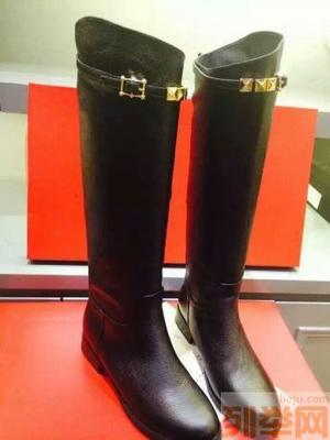 探索真皮高筒女靴 从工厂到您的足下，品质与风格的完美融合